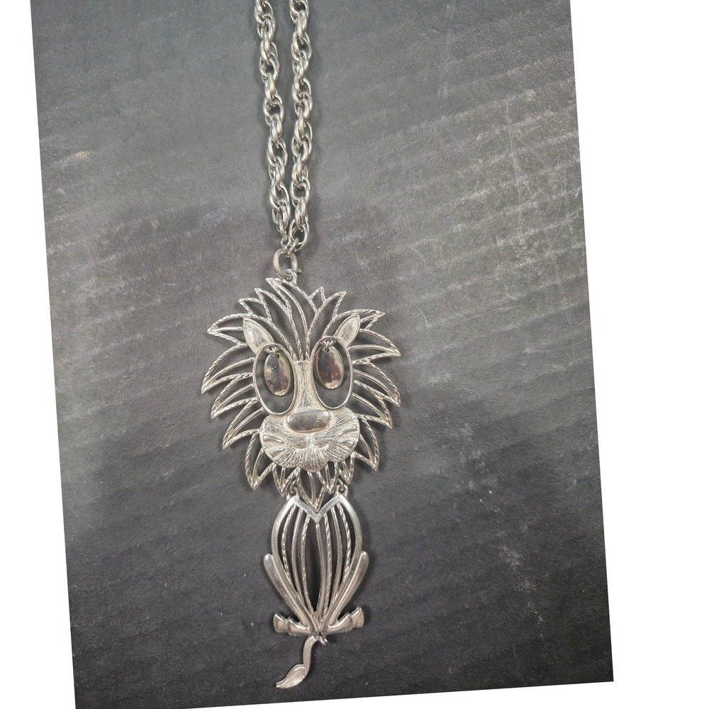 Vintage Alang Silver Tone Articulated Lion Pendant Necklace Whimsical Large 5.5"